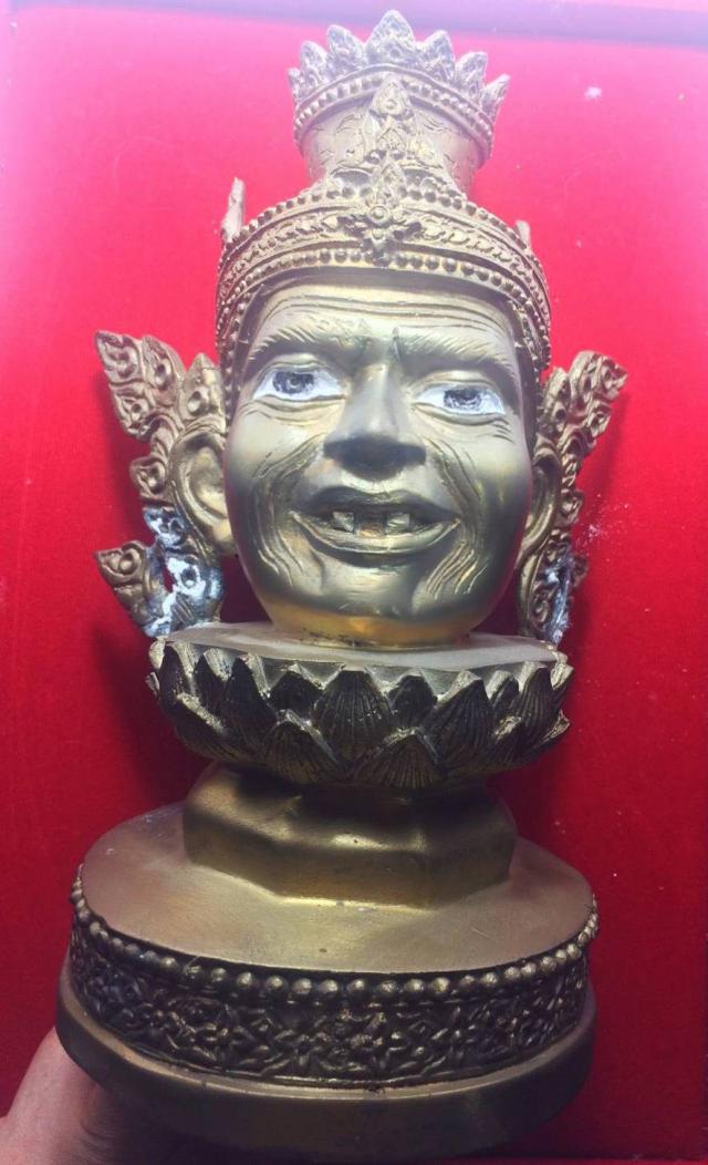 เศียรพ่อแก่บูชาครู หลวงพ่อจืด  สวนปฏิบัติธรรมโพธิเศรษฐี 